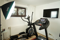 Crosstrainer und Laufband